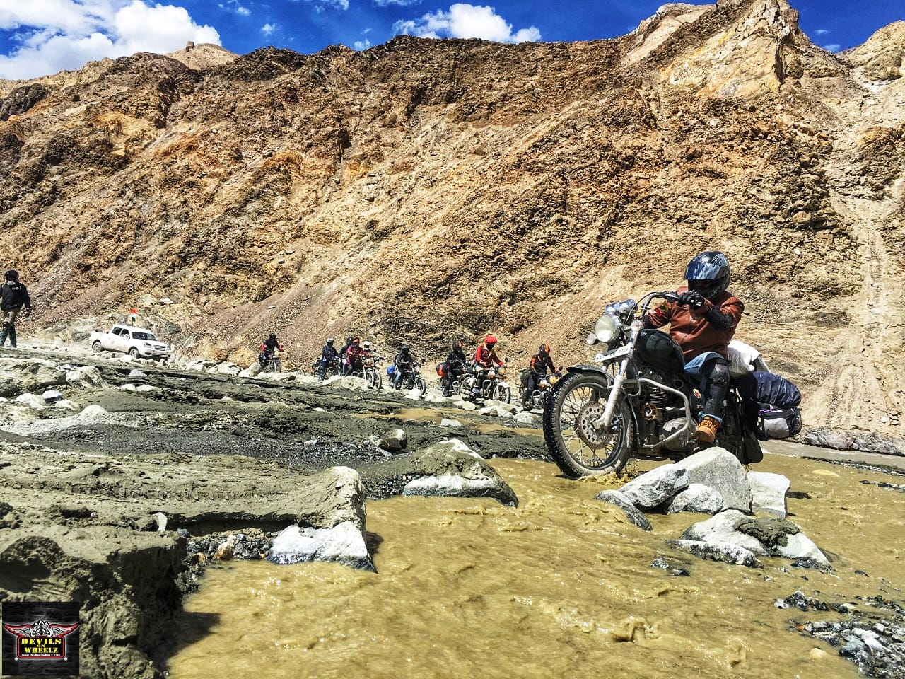 Leh Ladakh | 10 Days Trip Delhi - Manali - Leh Ladakh - Srinagar Leh Ladakh | 10 Days Trip Delhi - Manali - Leh Ladakh - Srinagar